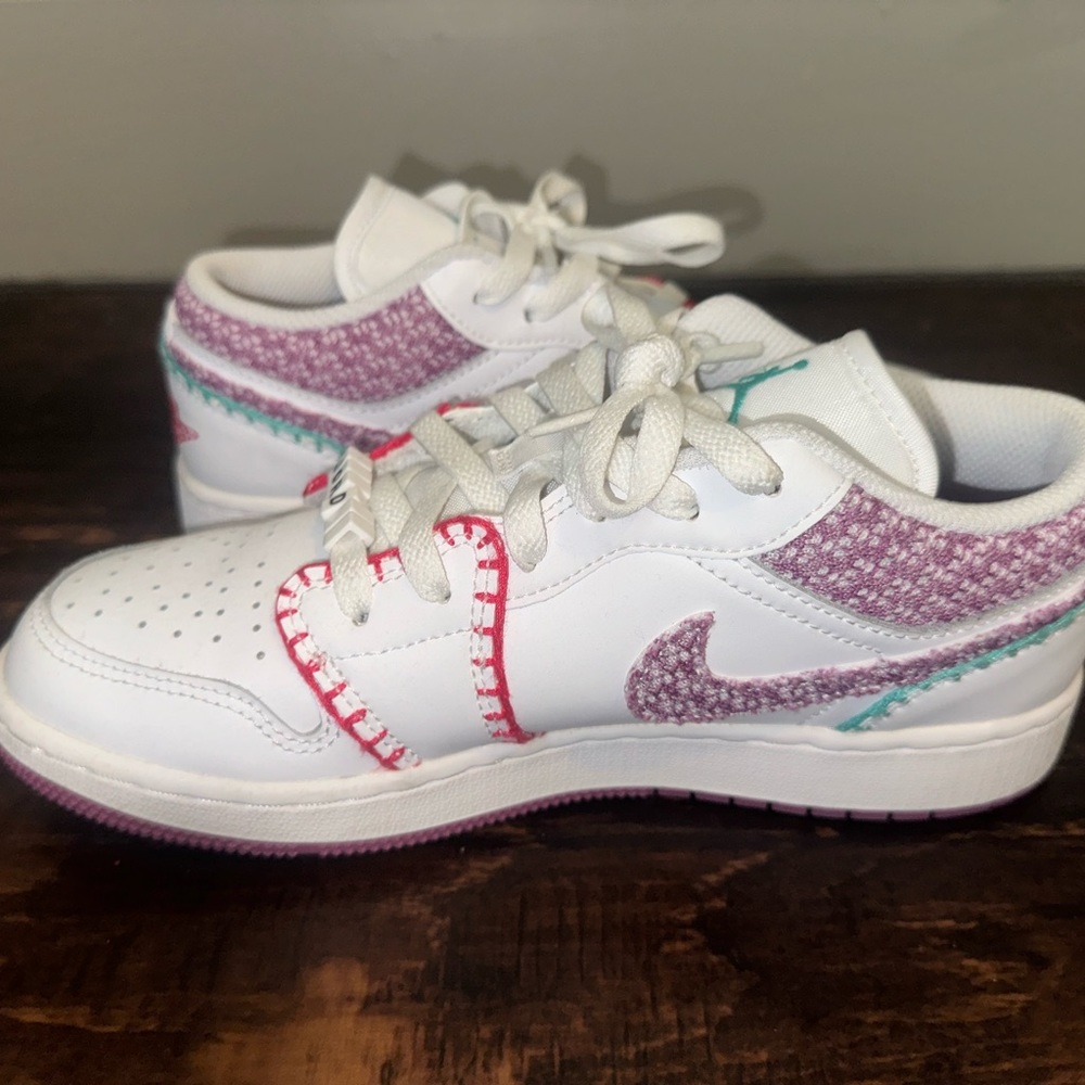 Purple and Teal Nike Air Jordan’s - Picture 2 of 4